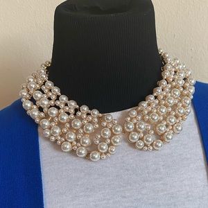 Faux Pearl collar